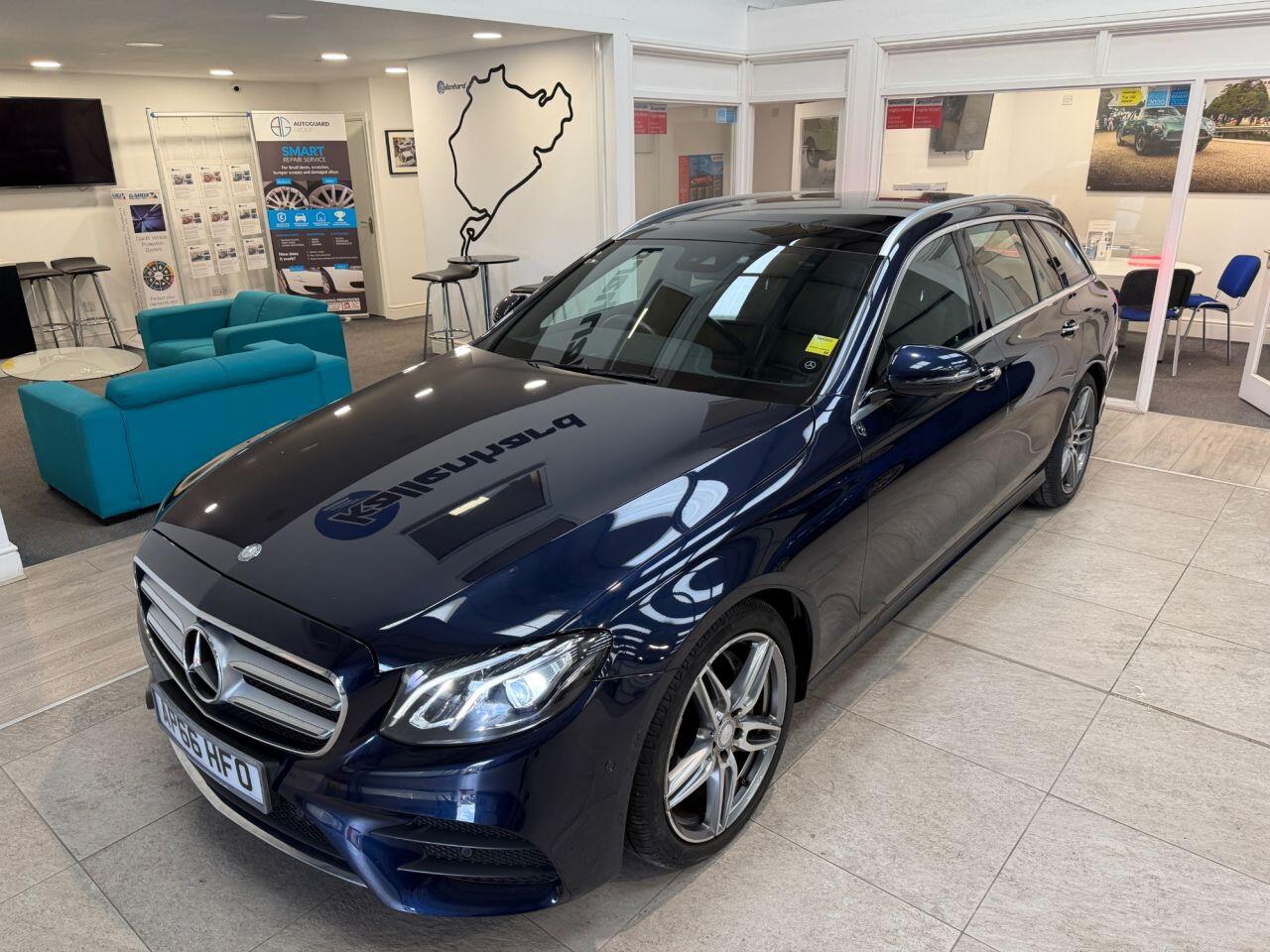 Mercedes-Benz E Class view 9