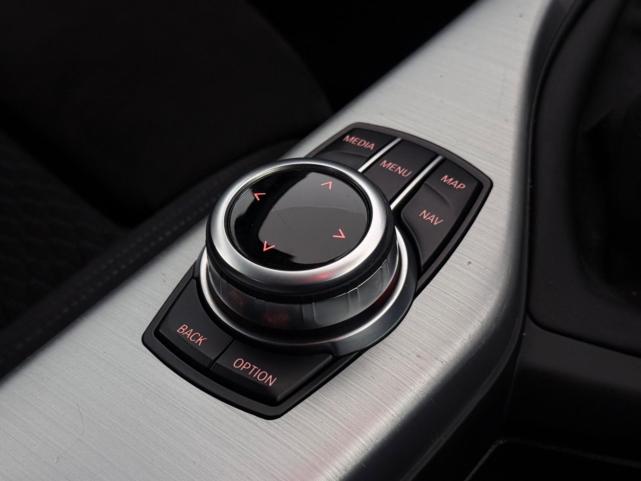 BMW 2 Series view 19