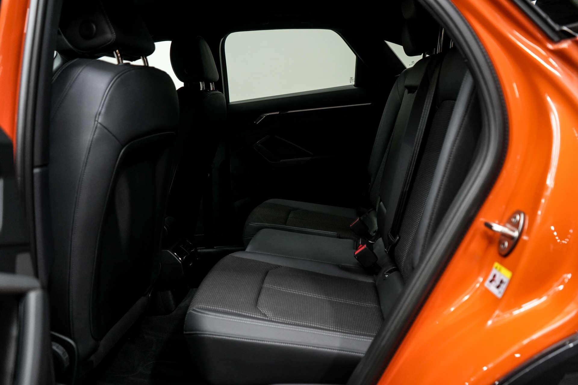 Audi Q3 view 26
