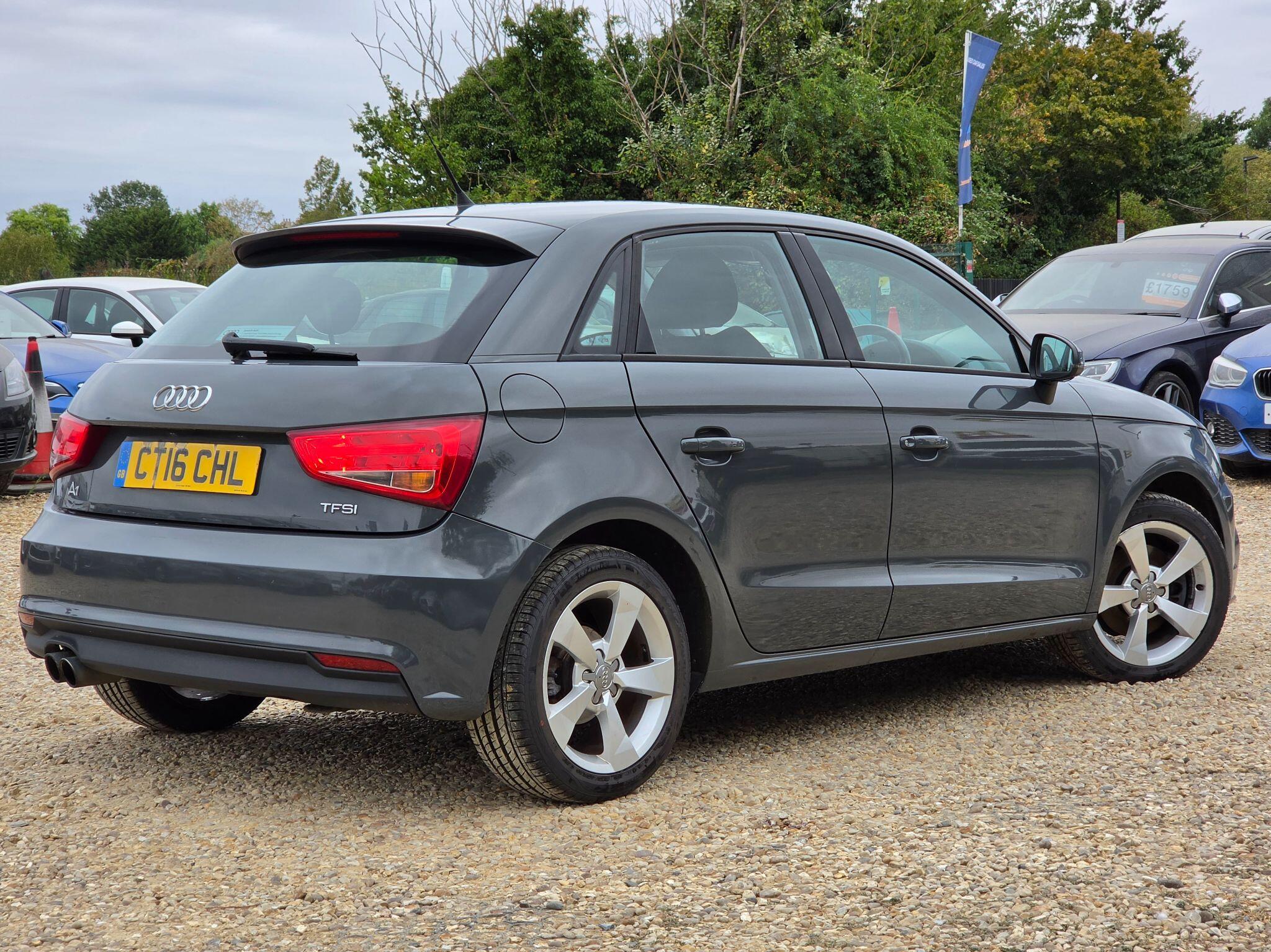 Audi A1 view 3