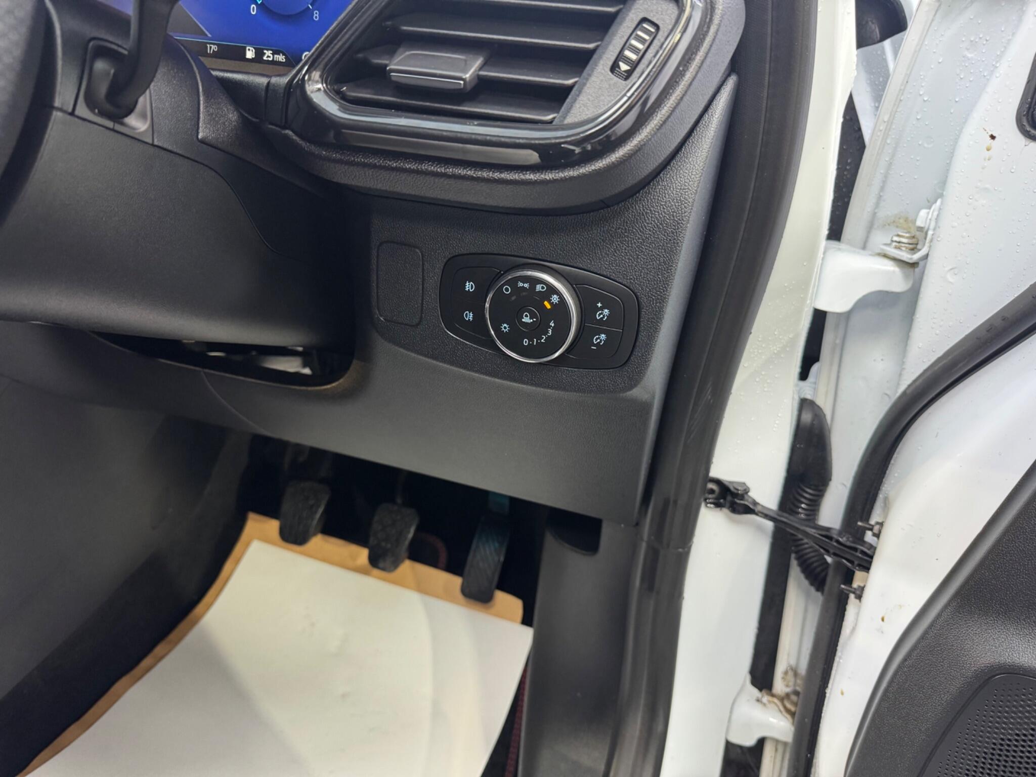 Ford Puma view 37