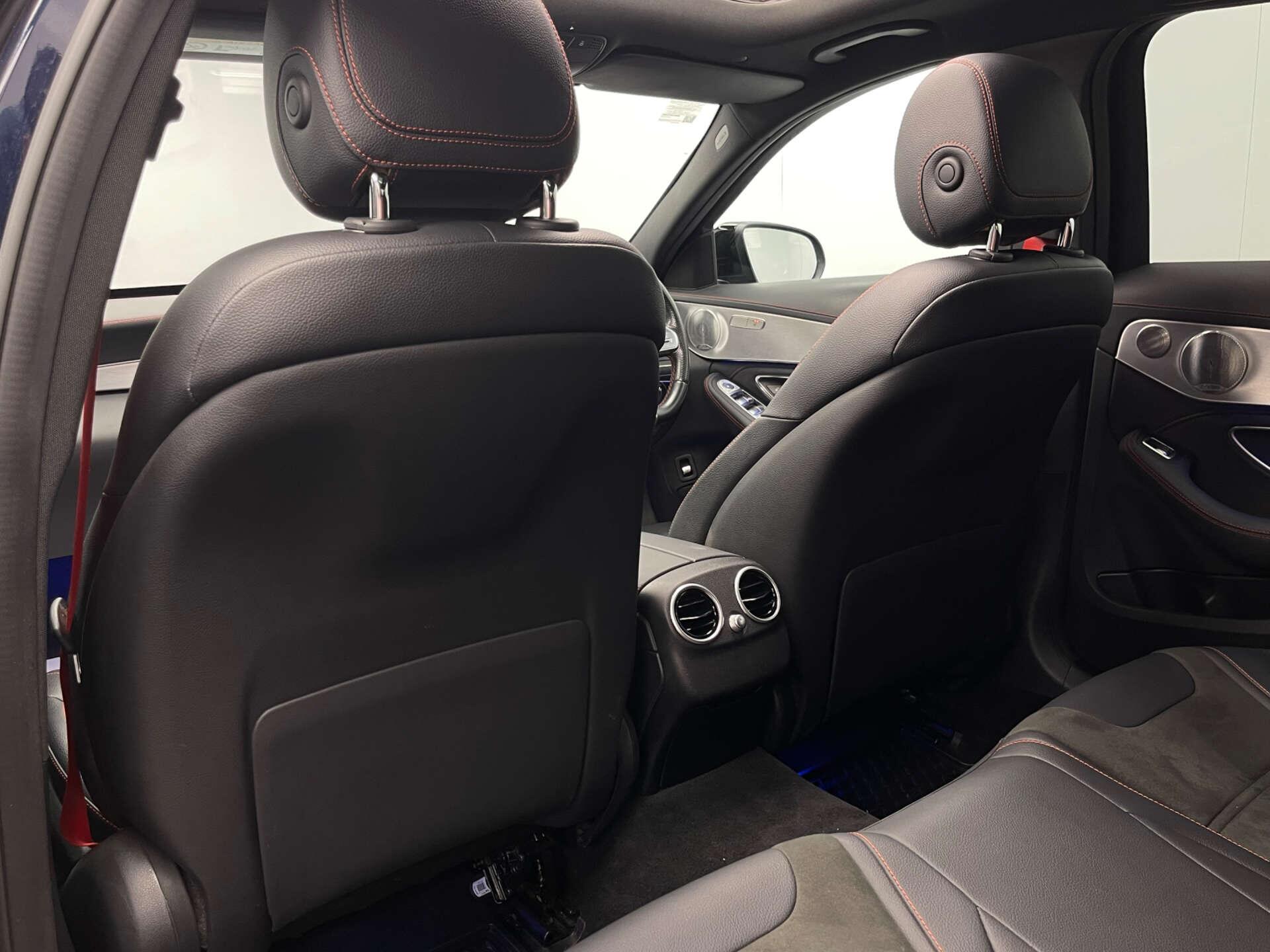 Mercedes-Benz C Class view 37