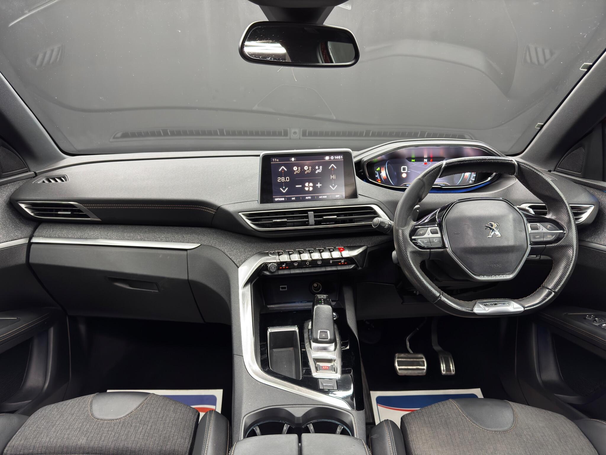 Peugeot 3008 view 10