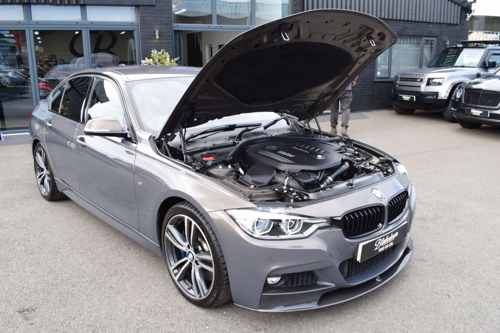 BMW 3 Series view 29