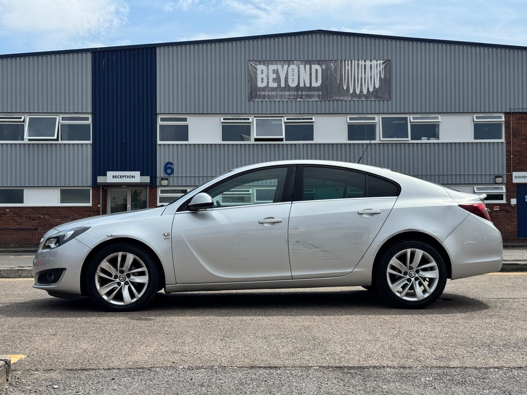 Vauxhall Insignia view 10
