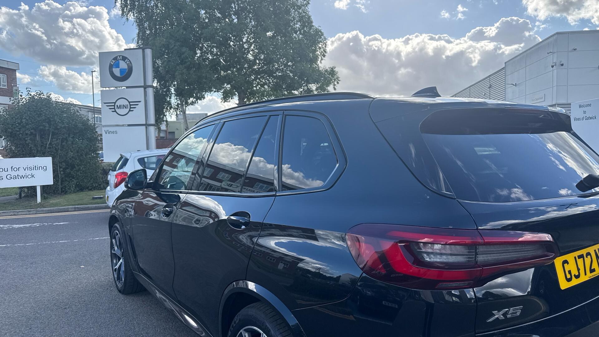 BMW X5 view 34