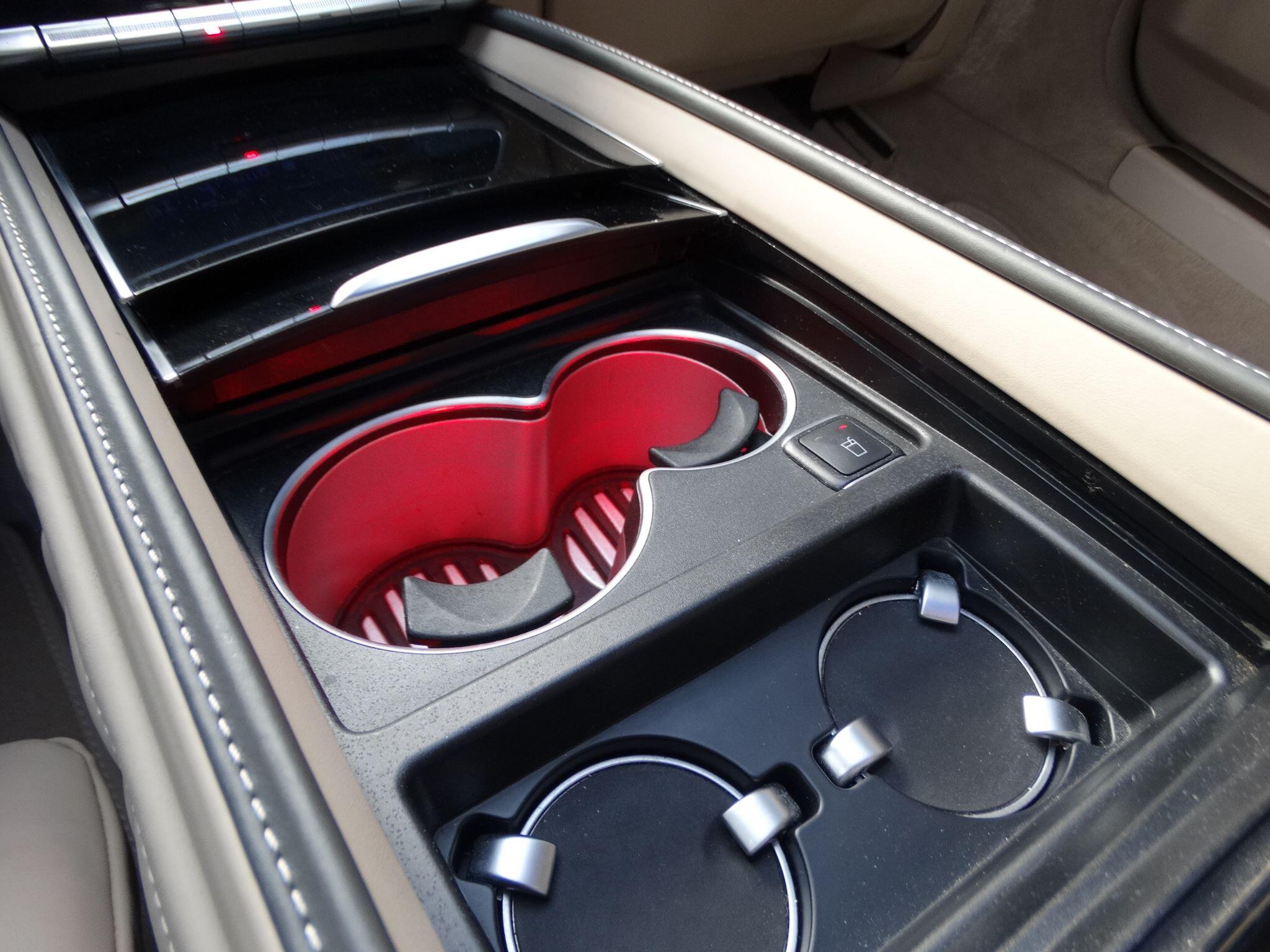 Mercedes-Benz Maybach S Class view 25