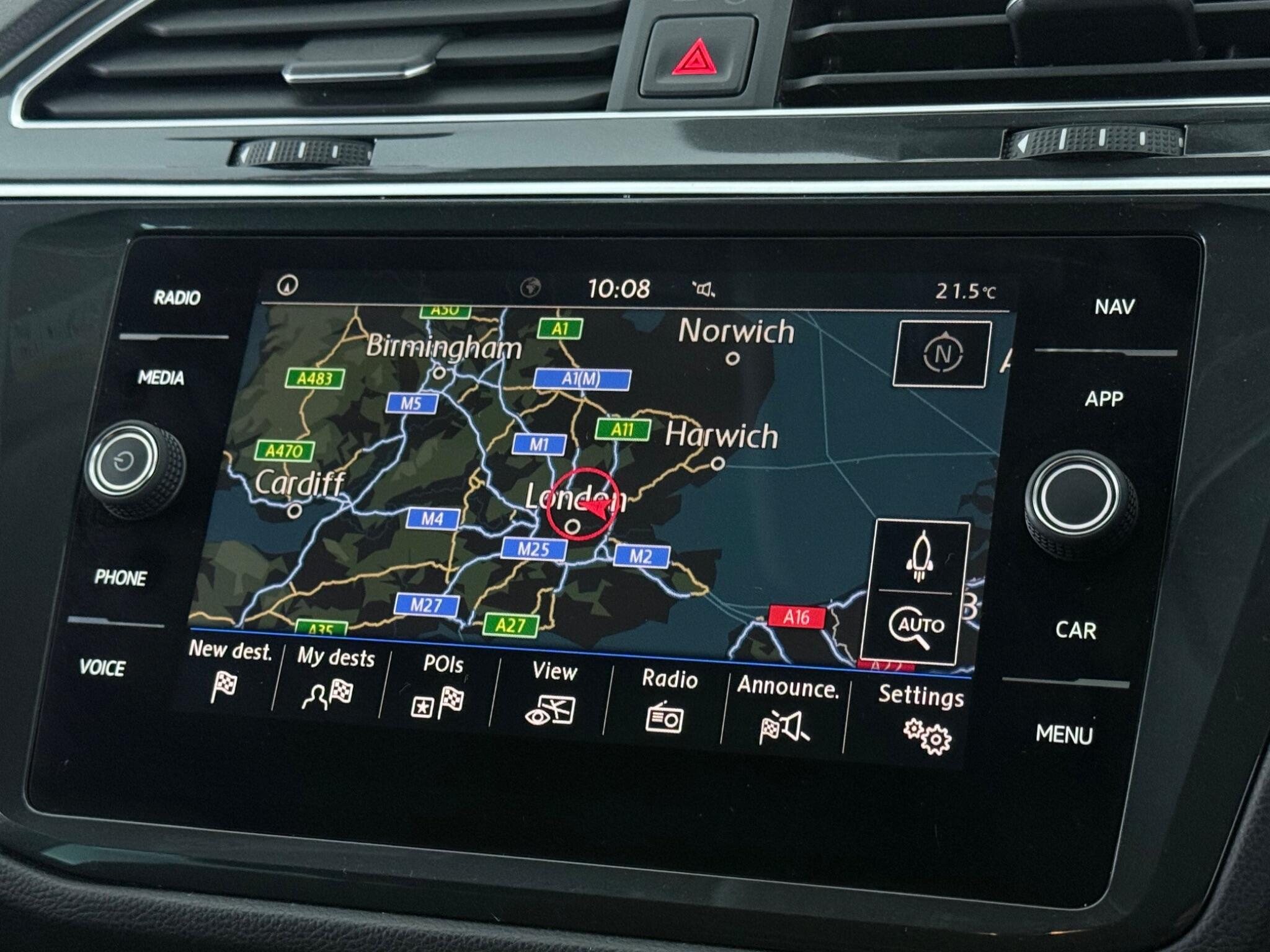 Volkswagen Tiguan view 27