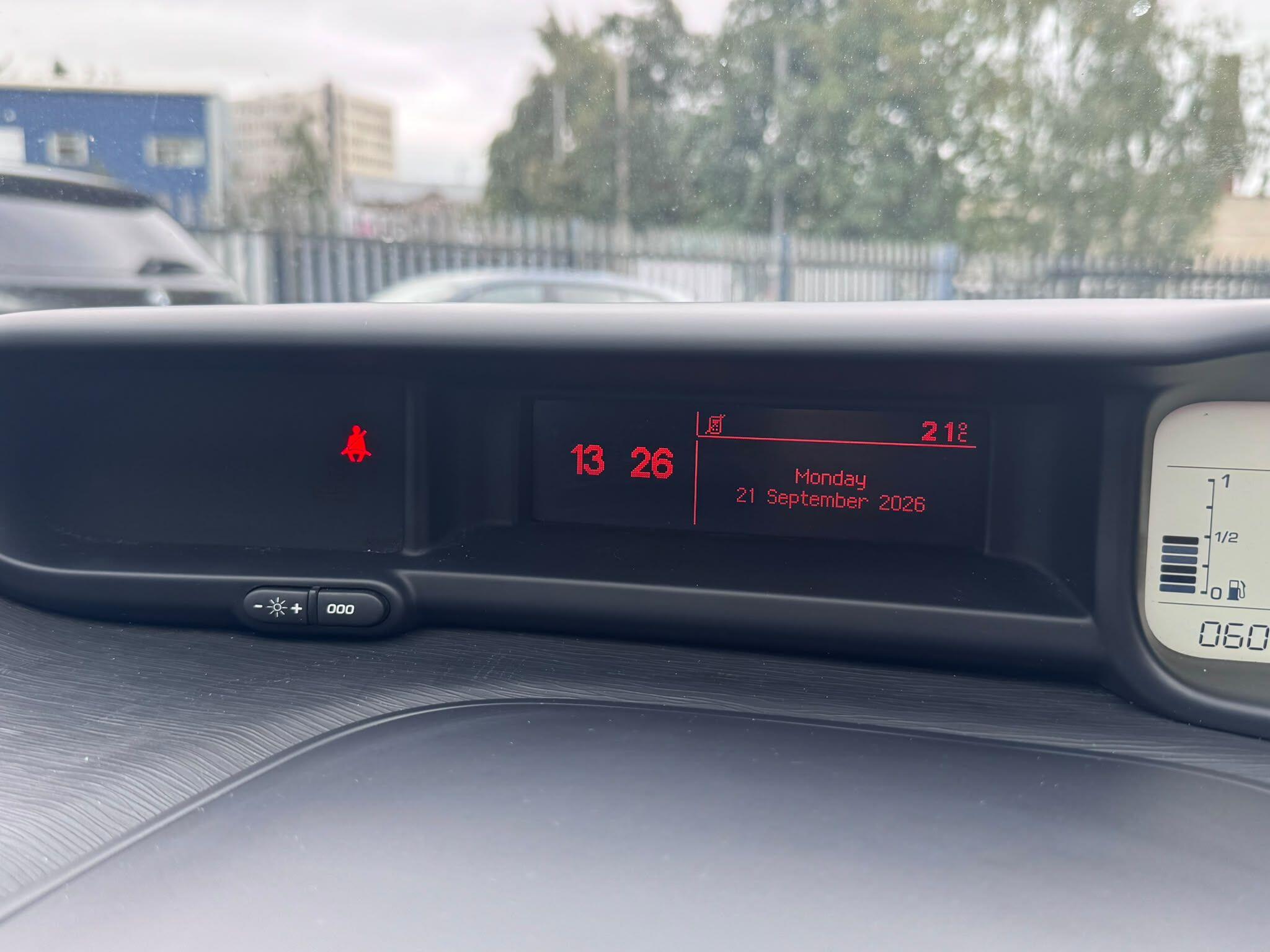 Citroen C3 Picasso view 32