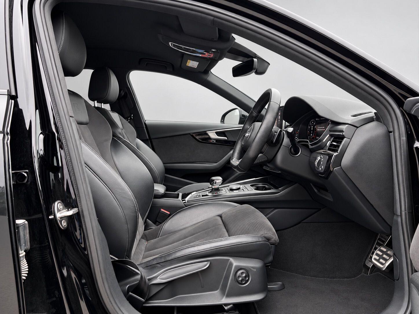 Audi A4 view 18
