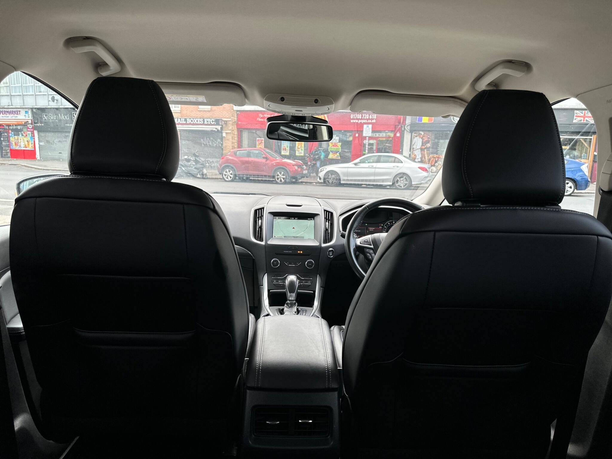 Ford S-Max view 16