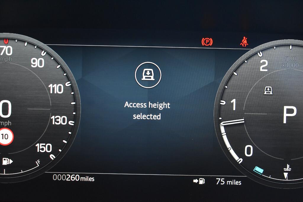 Land Rover Defender view 45