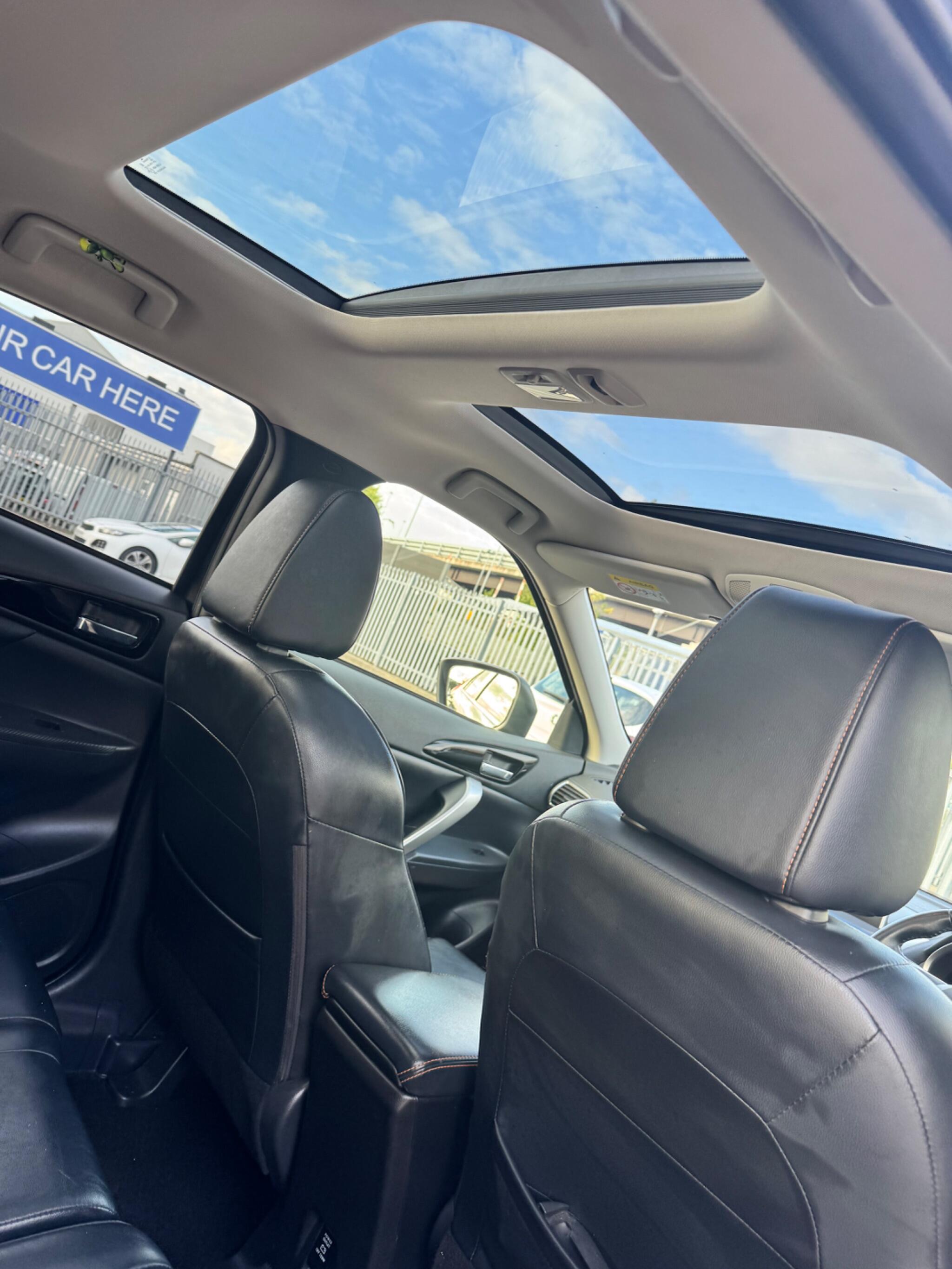 Mitsubishi Eclipse Cross view 29