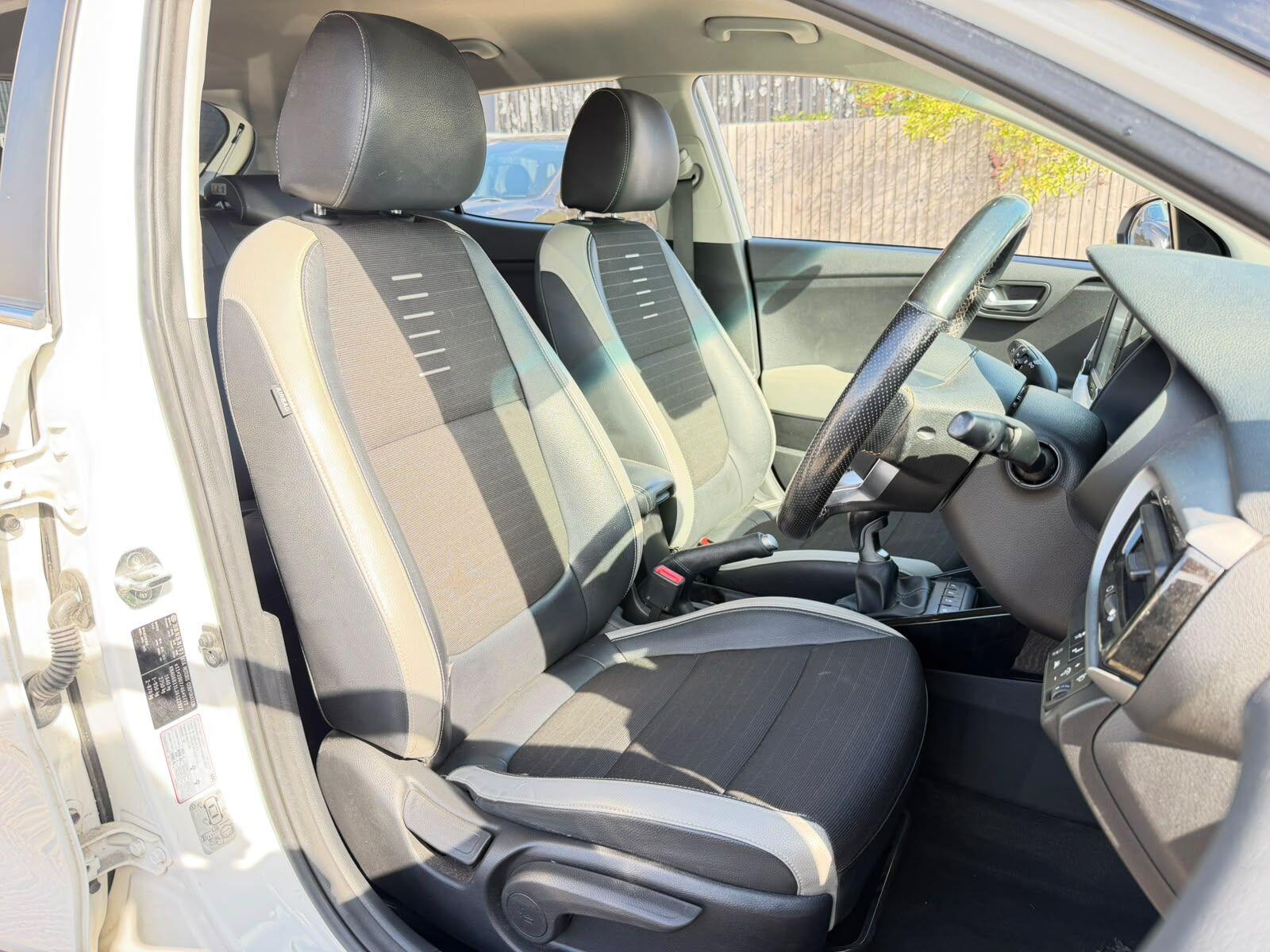 Kia Stonic view 10