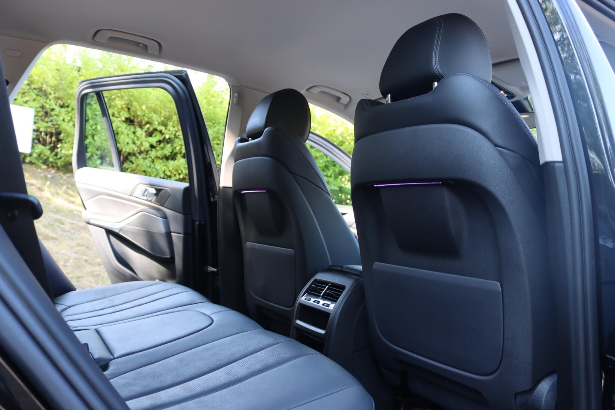 BMW X5 view 18