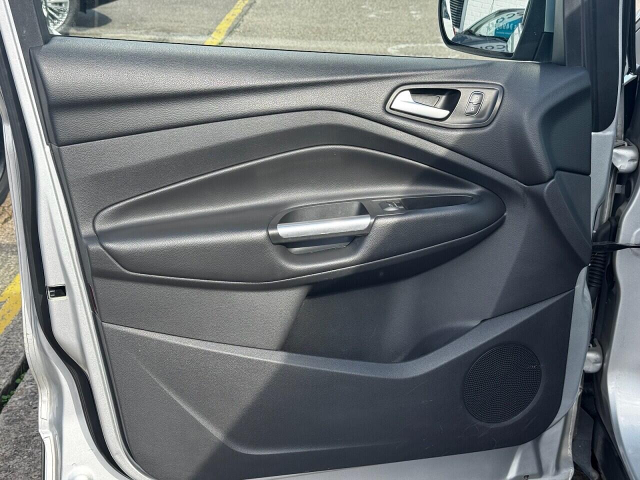 Ford Kuga view 26