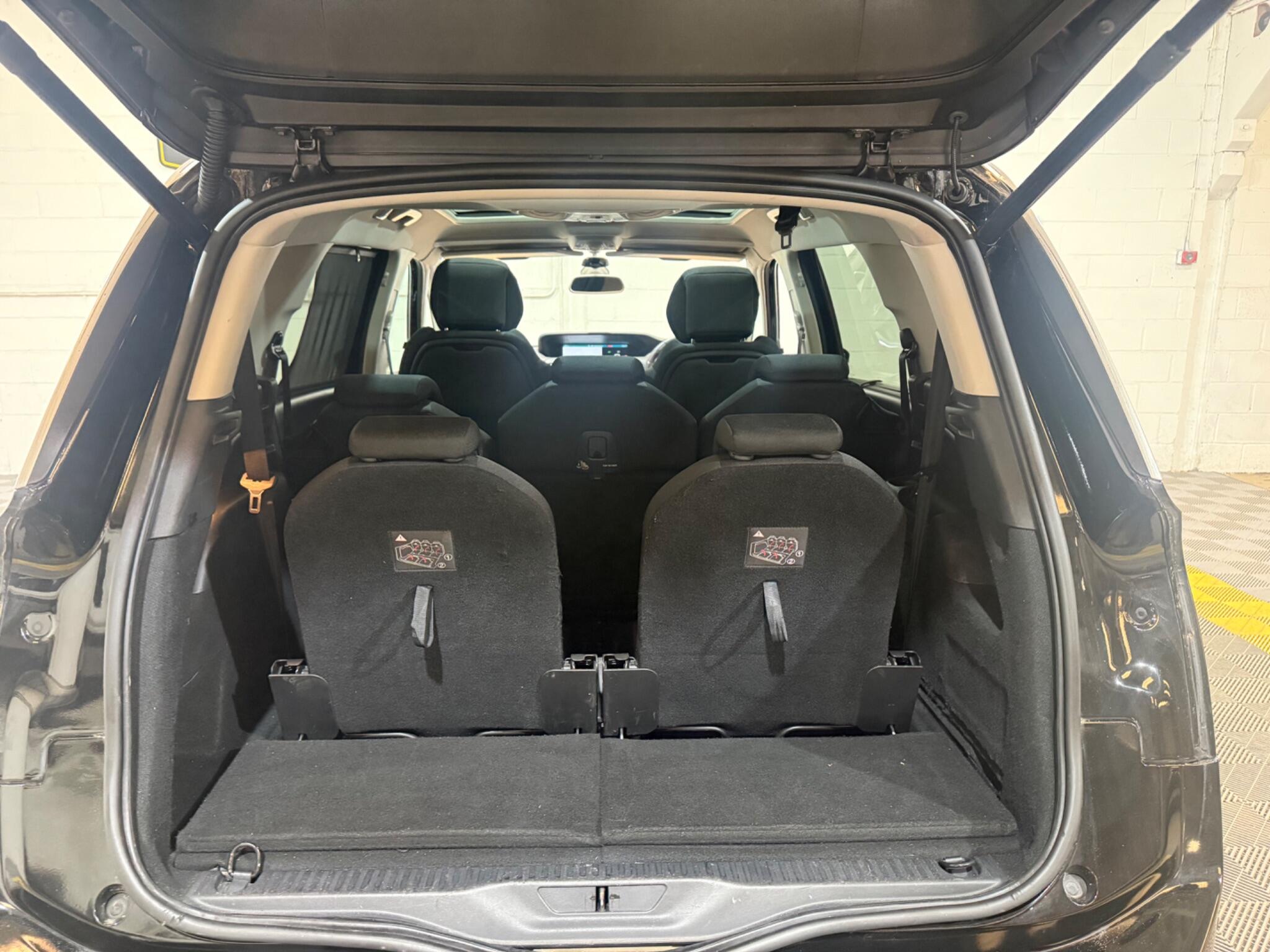 Citroen Grand C4 Picasso view 57