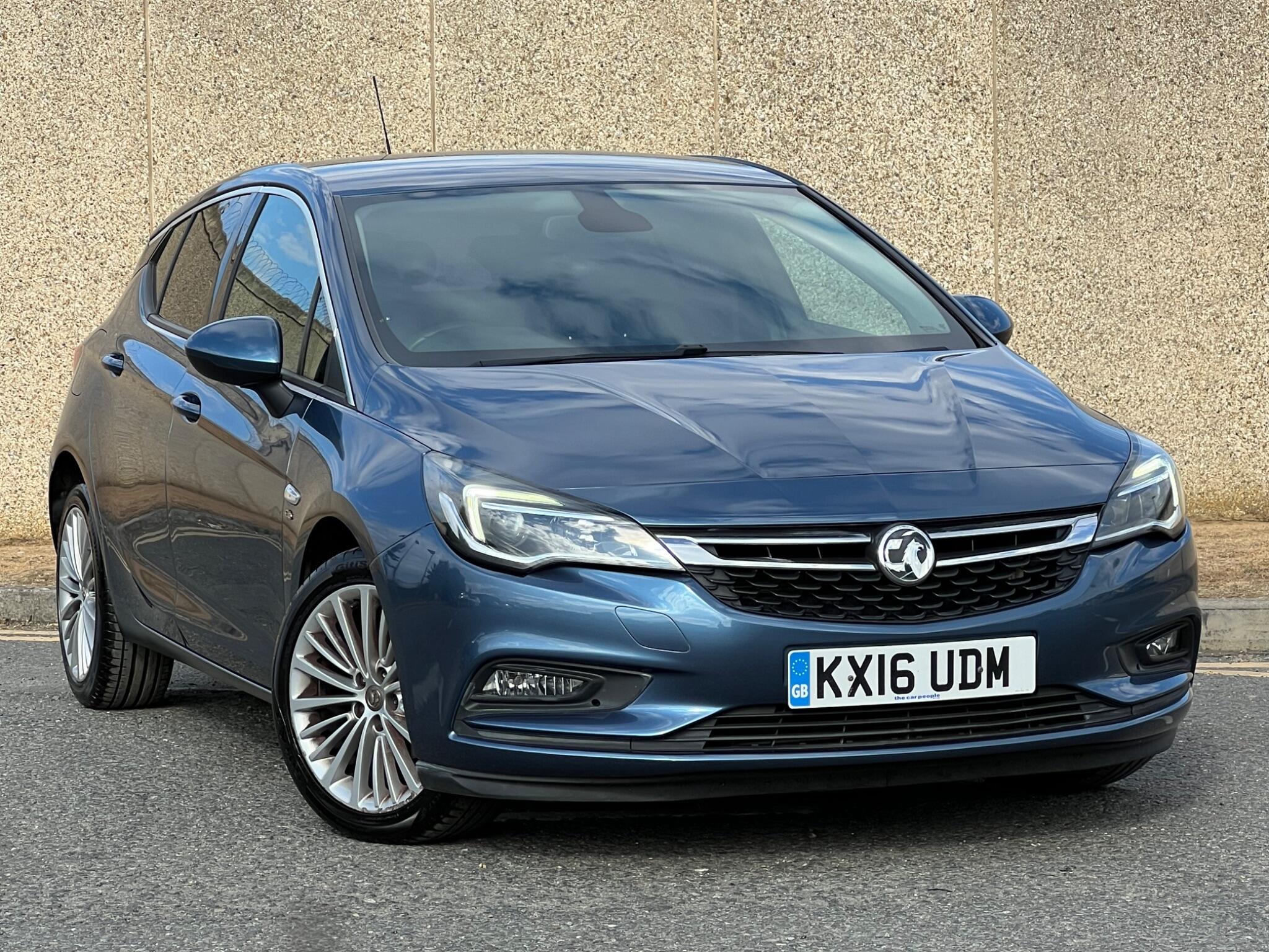 Vauxhall Astra main image