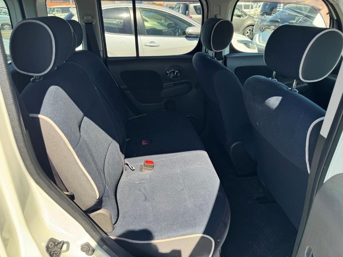 Nissan Cube view 17