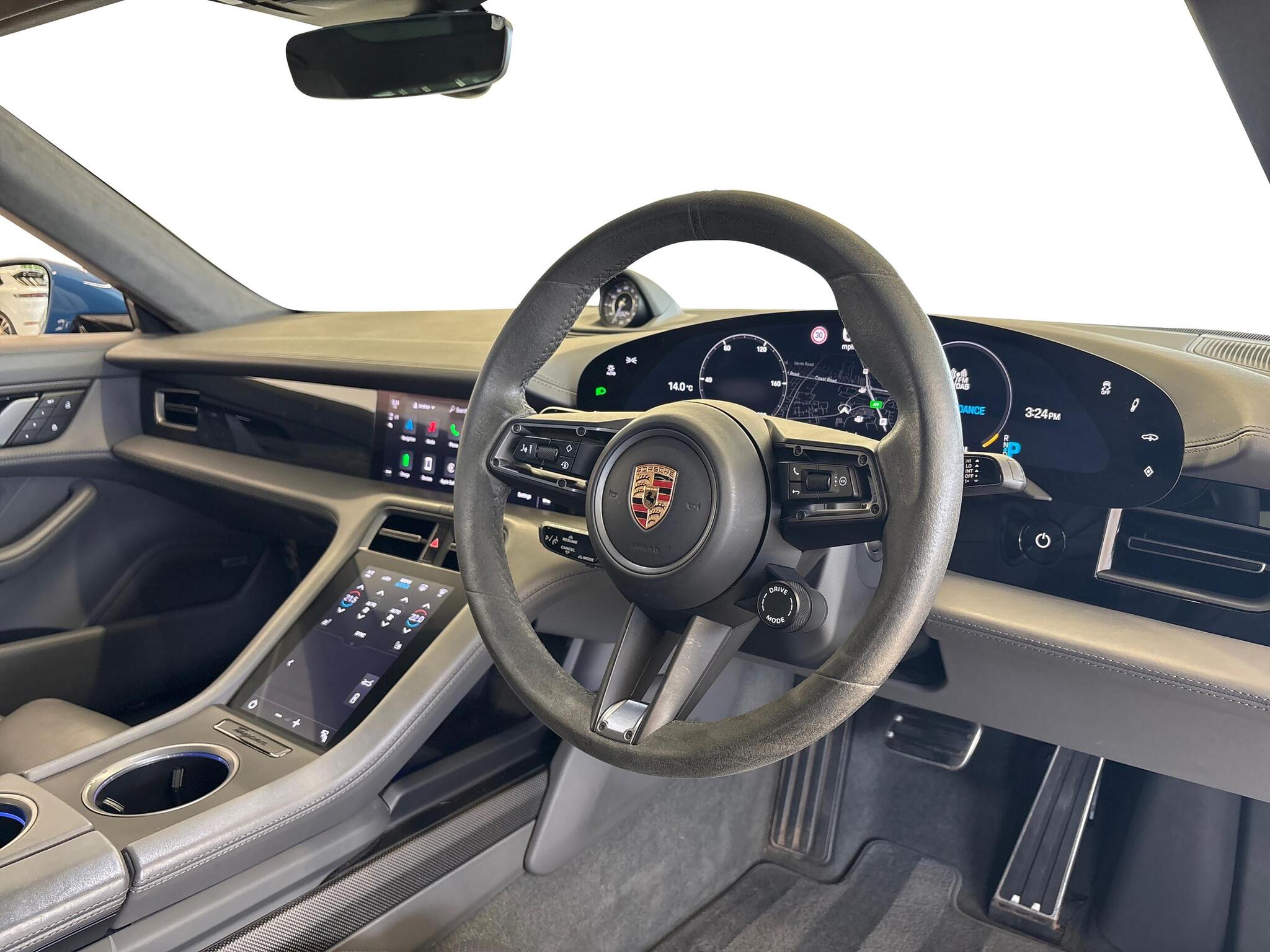 Porsche Taycan view 10