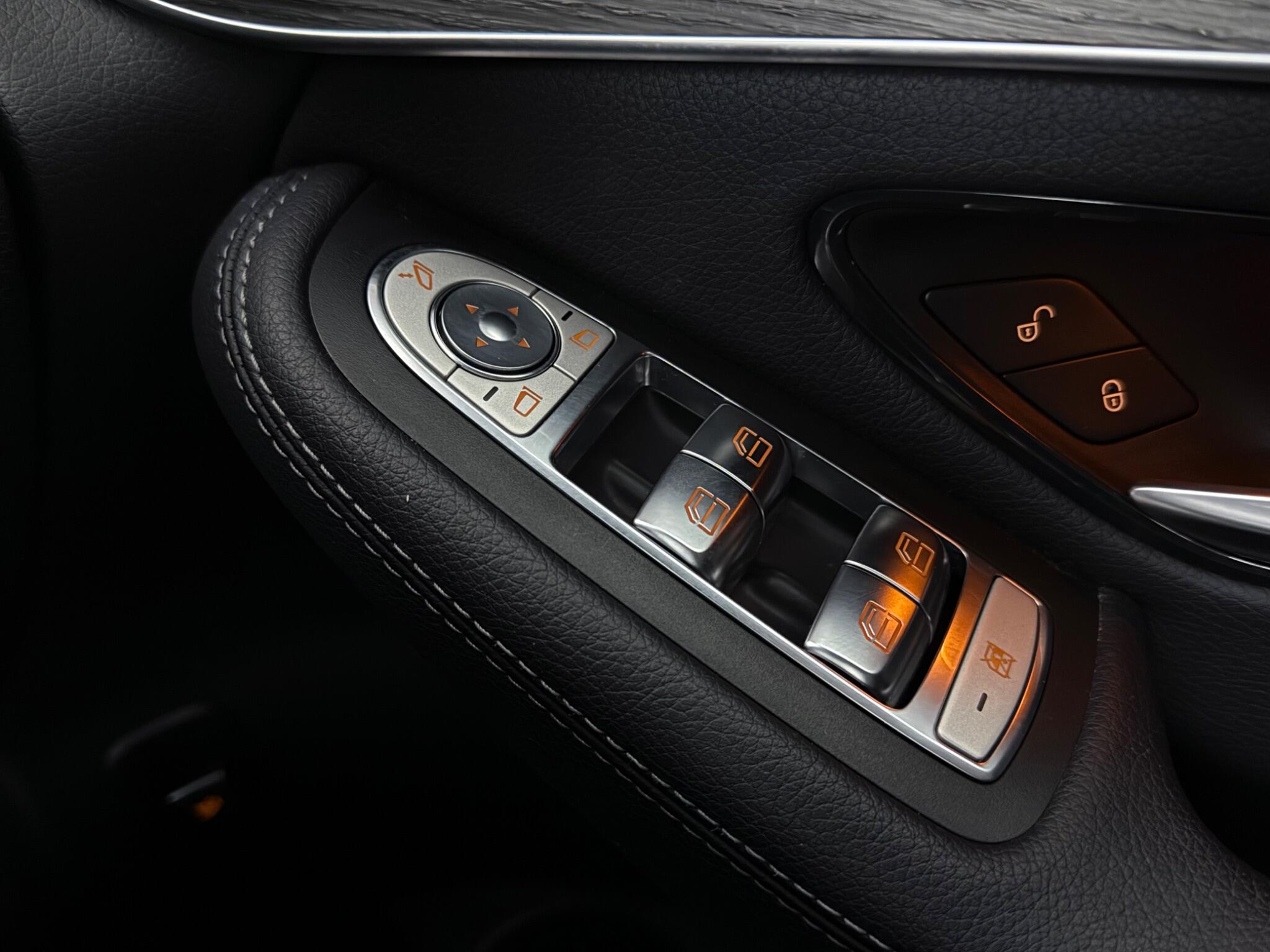 Mercedes-Benz GLC view 22