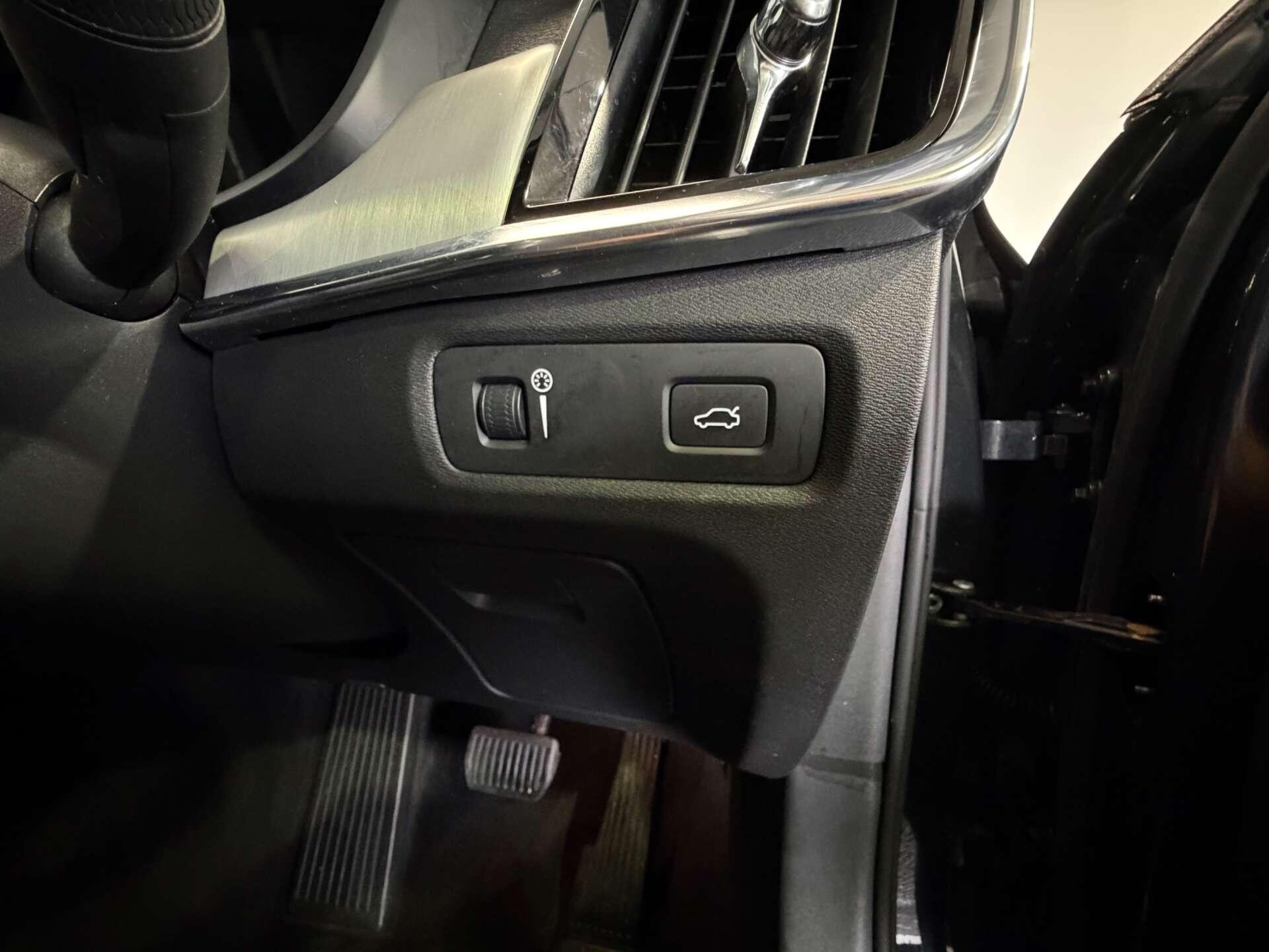 Volvo V90 view 20