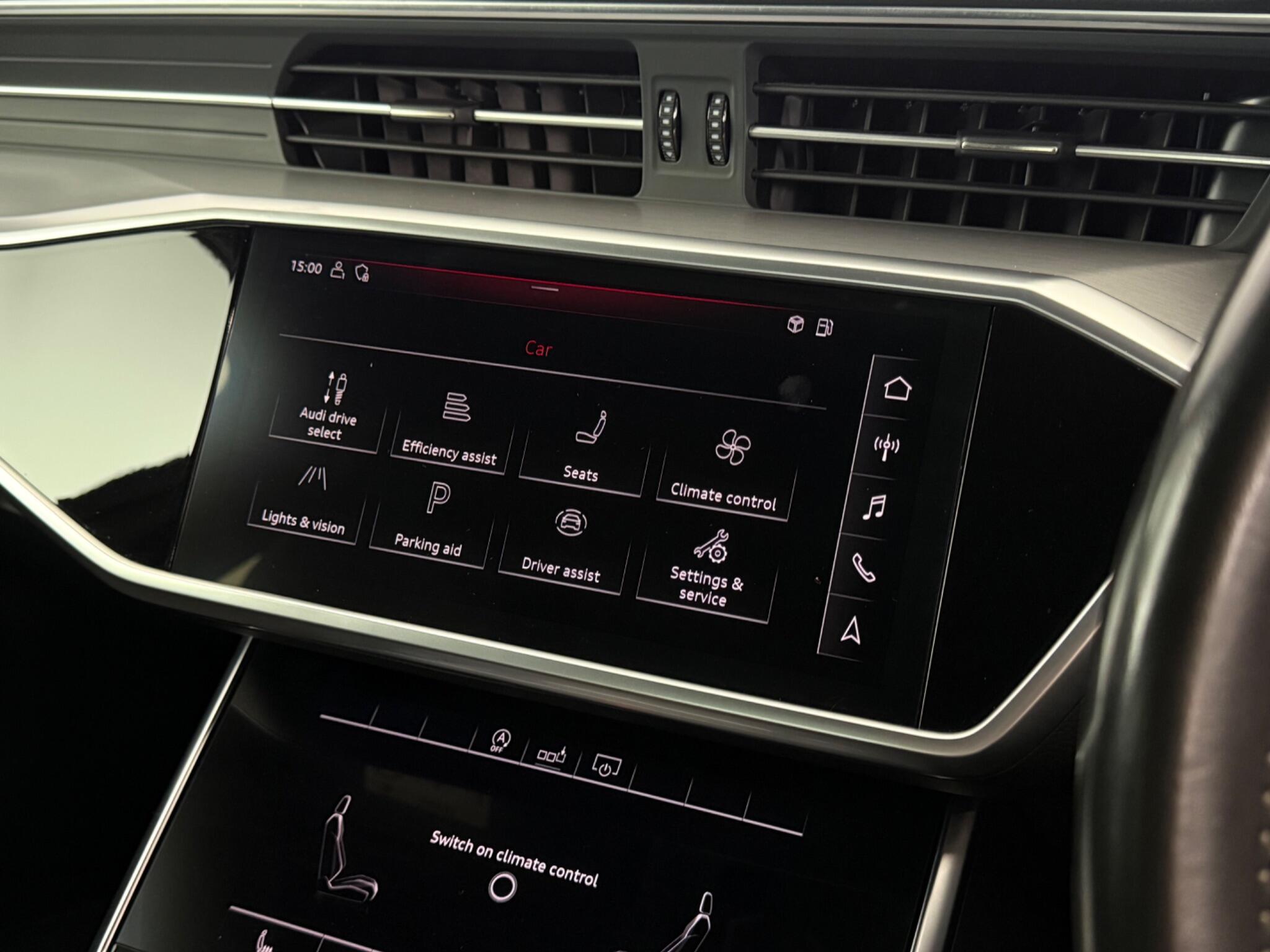 Audi A6 view 26