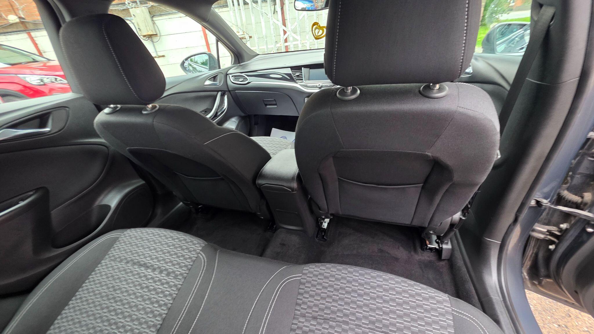 Vauxhall Astra view 27