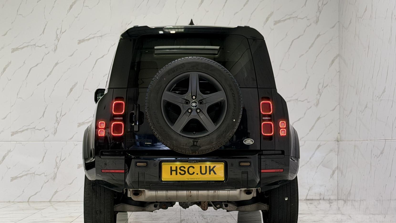 Land Rover Defender view 5