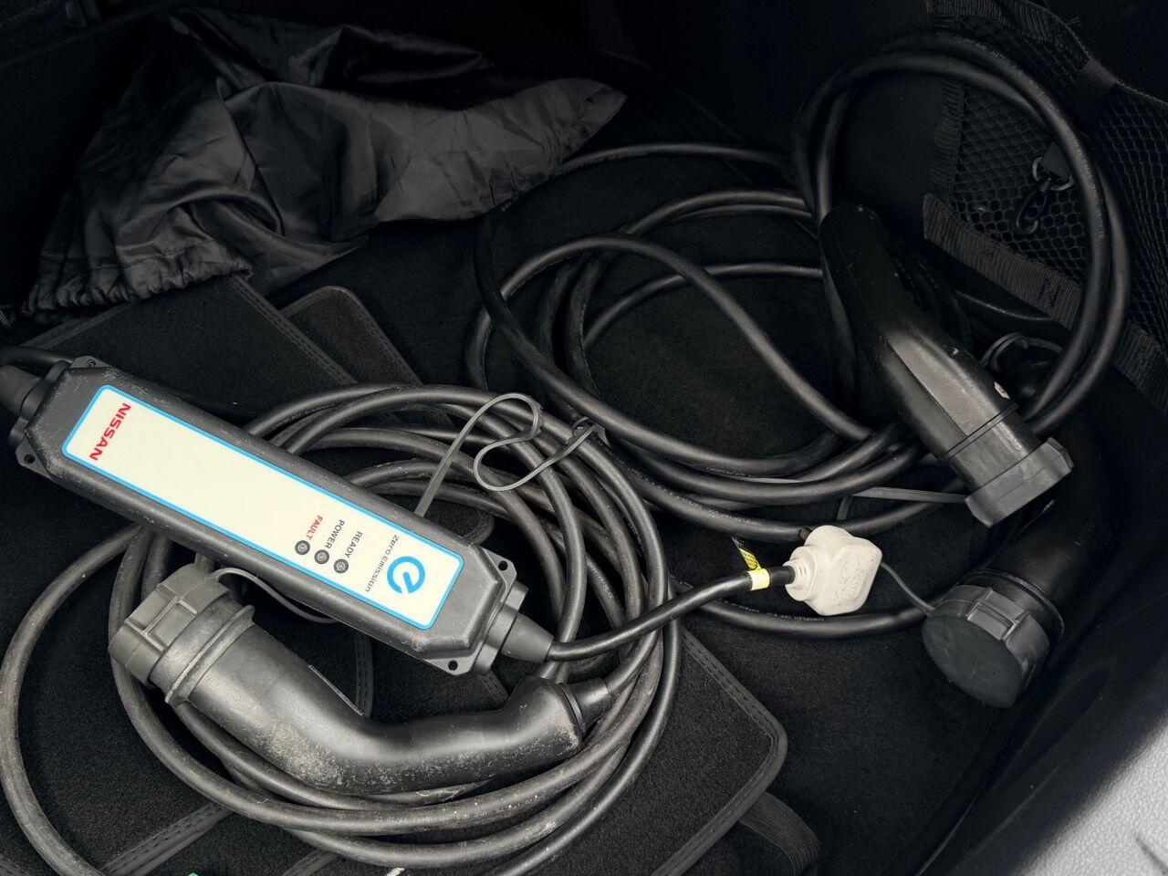 Nissan Leaf view 26