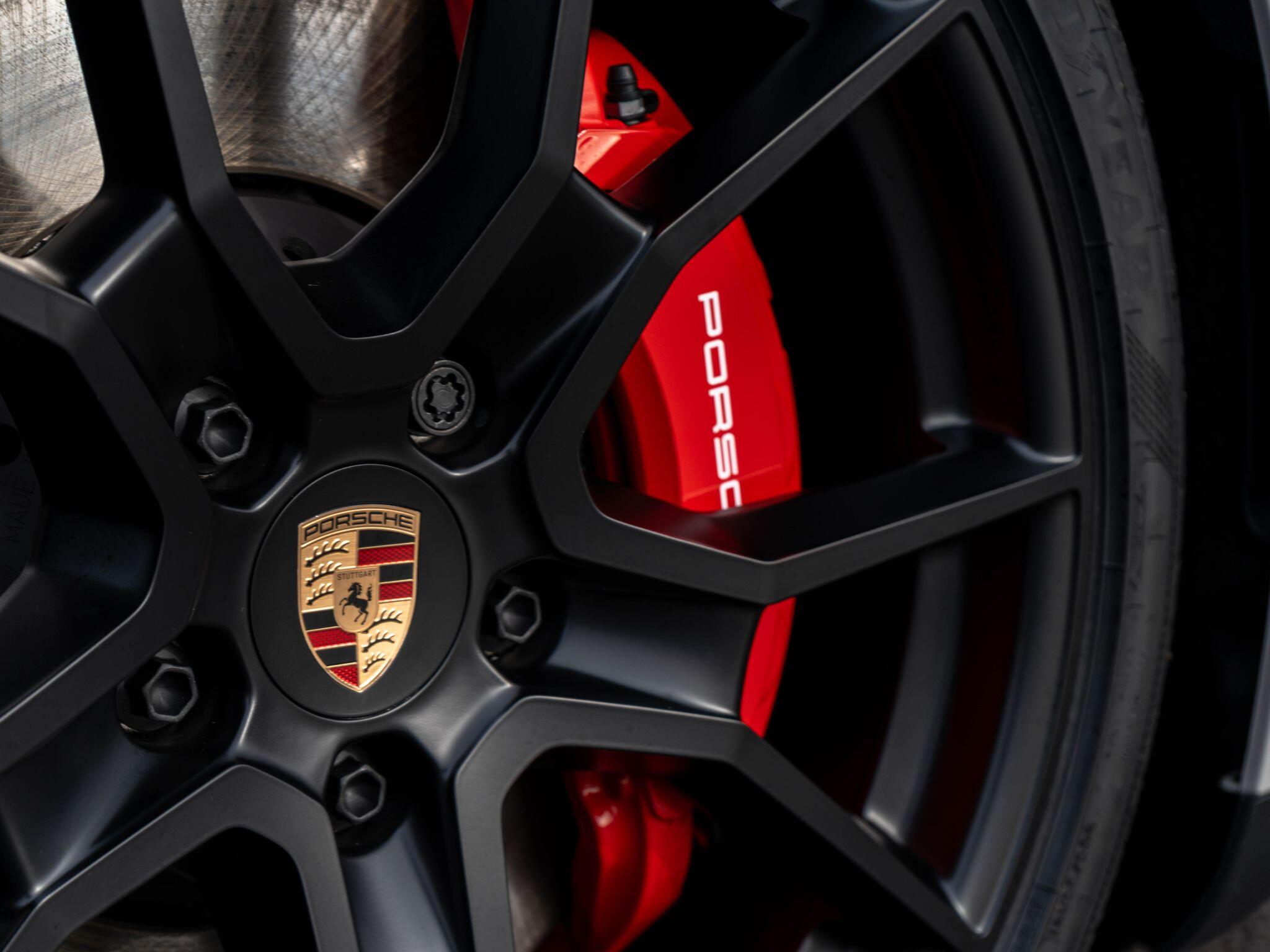 Porsche Taycan view 67