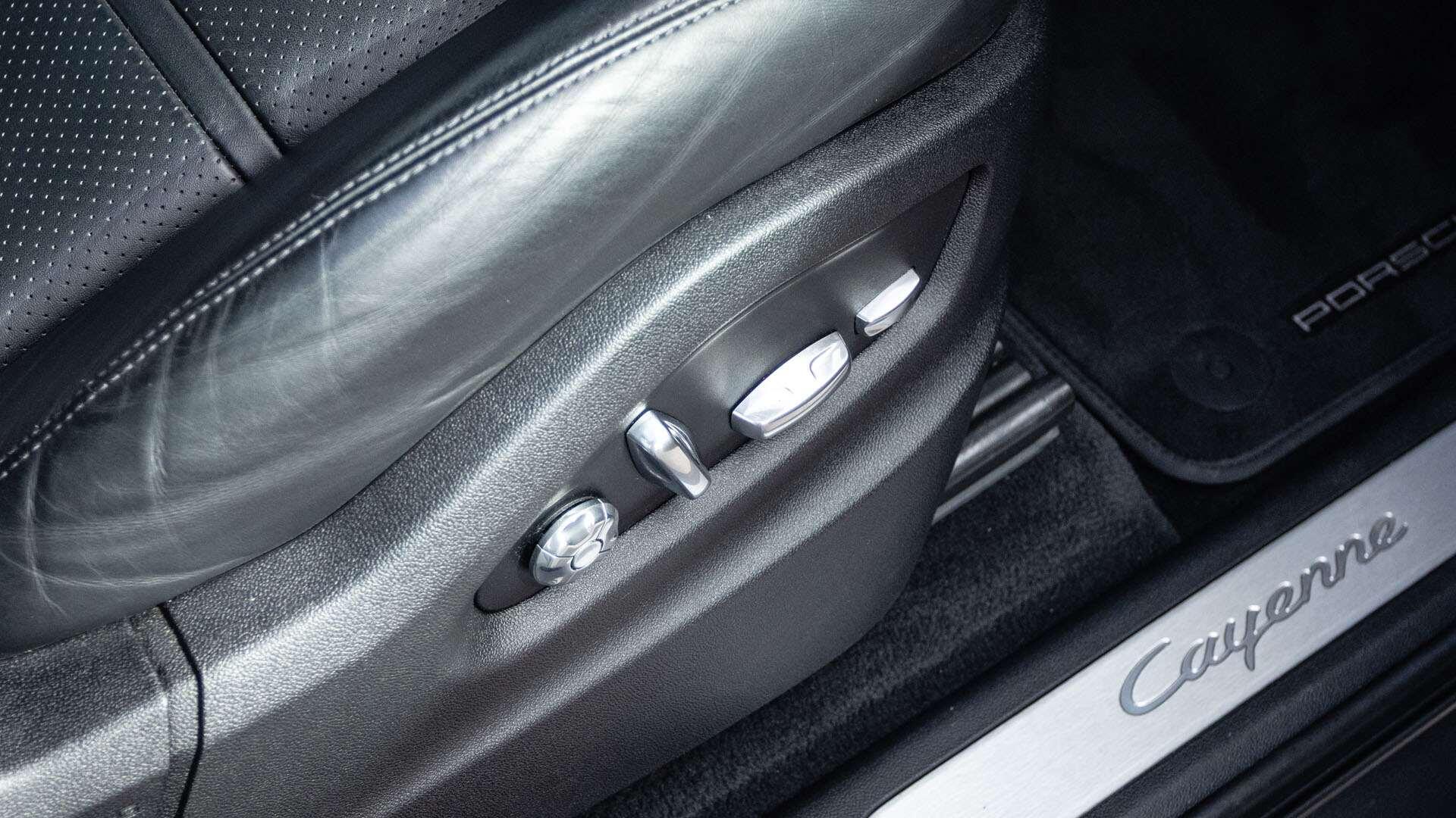 Porsche Cayenne view 30