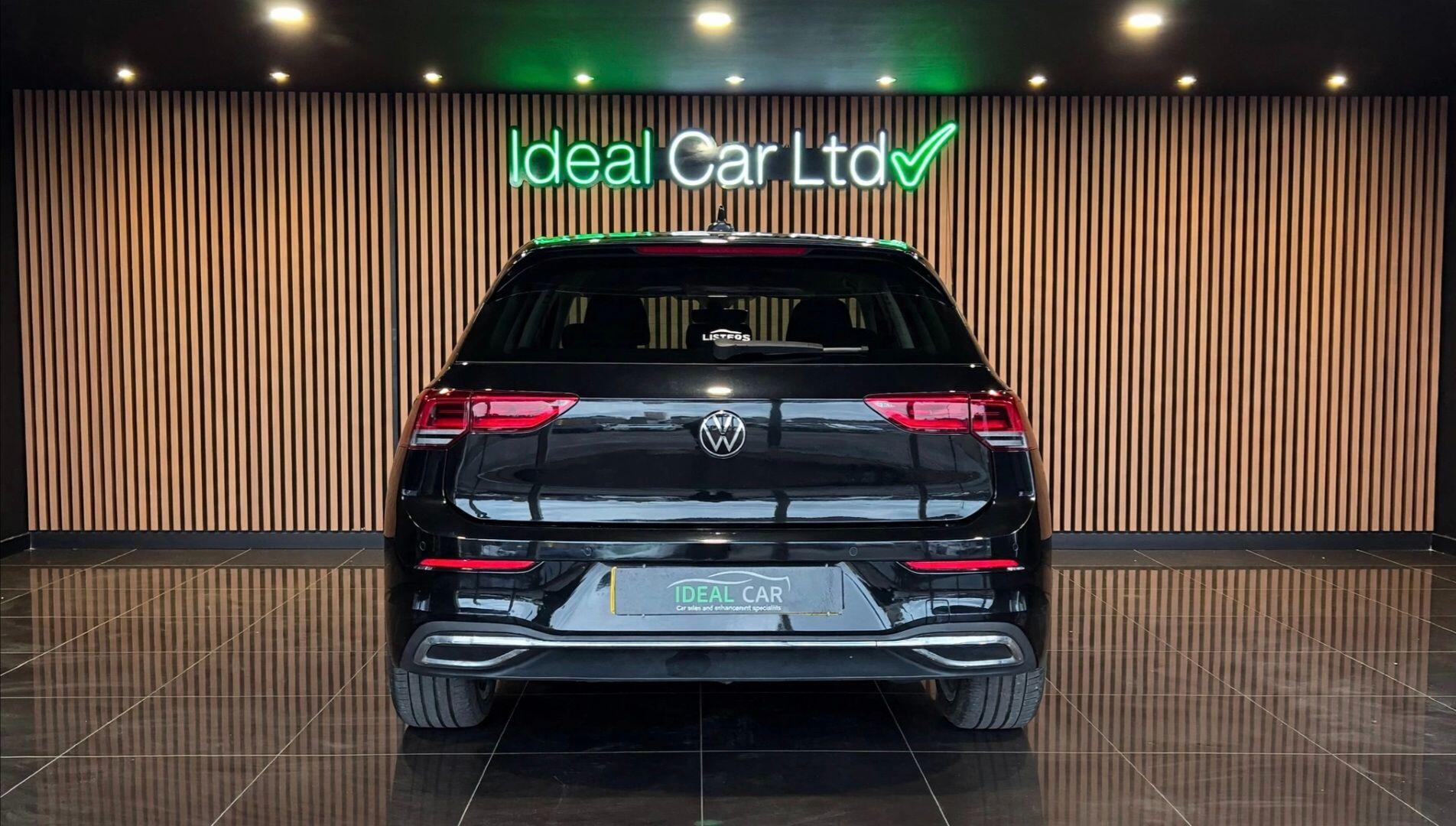 Volkswagen Golf view 5