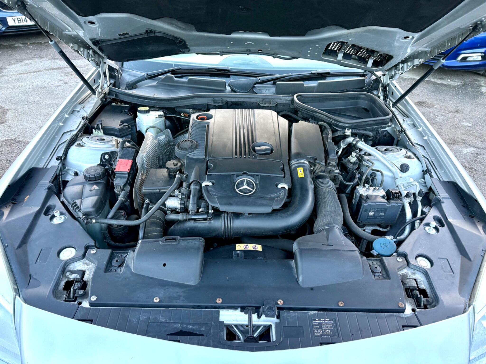 2011 Mercedes-Benz SLK image 39