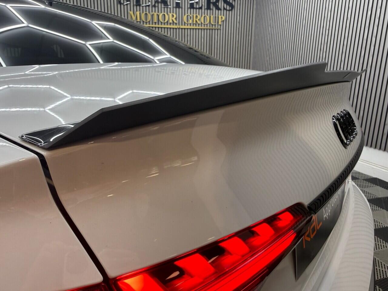 Audi A4 view 41