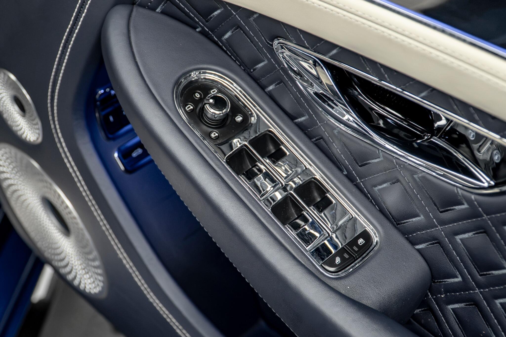Bentley Continental view 32