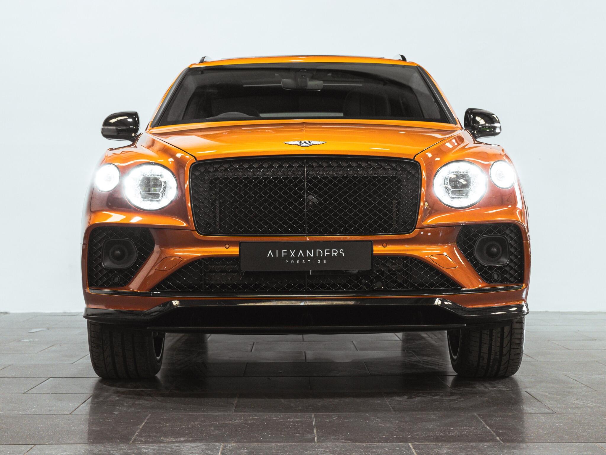 Bentley Bentayga view 41