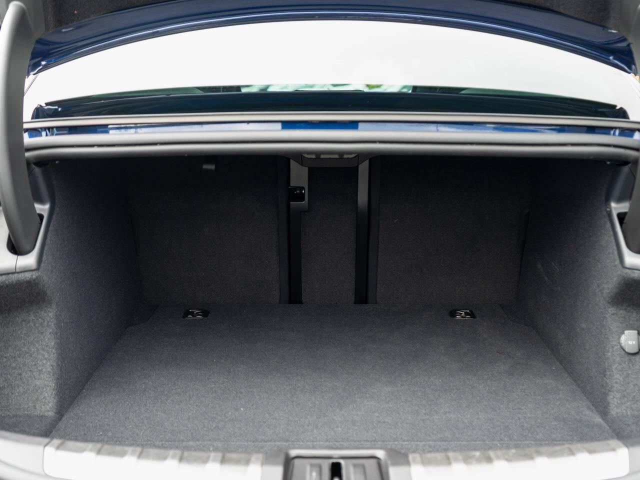 Porsche Taycan view 51