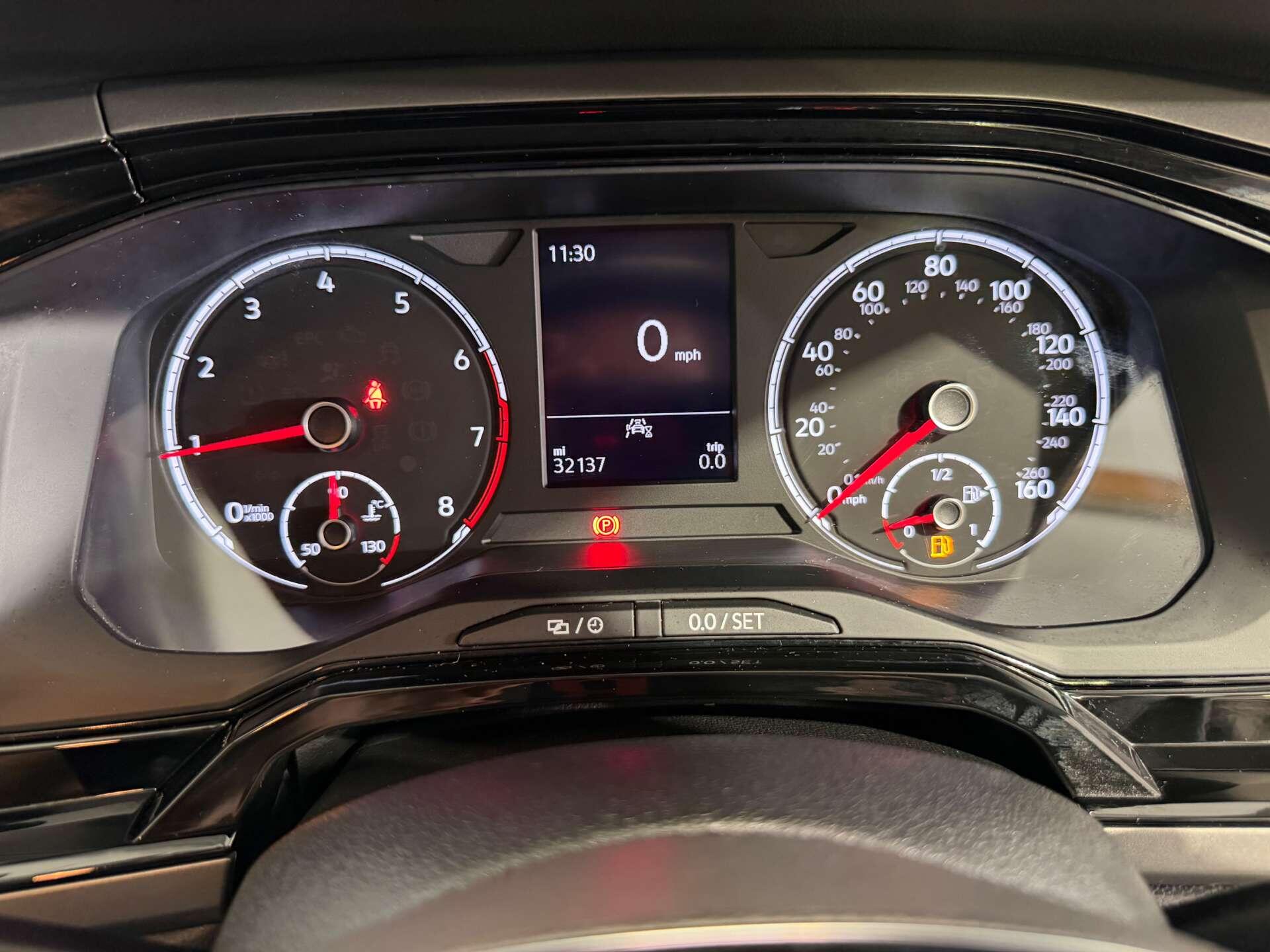 Volkswagen Polo view 24