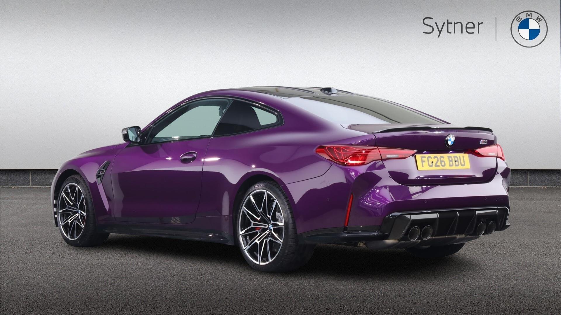 BMW M4 view 2