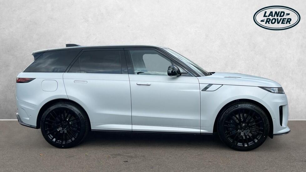 Land Rover Range Rover Sport view 5