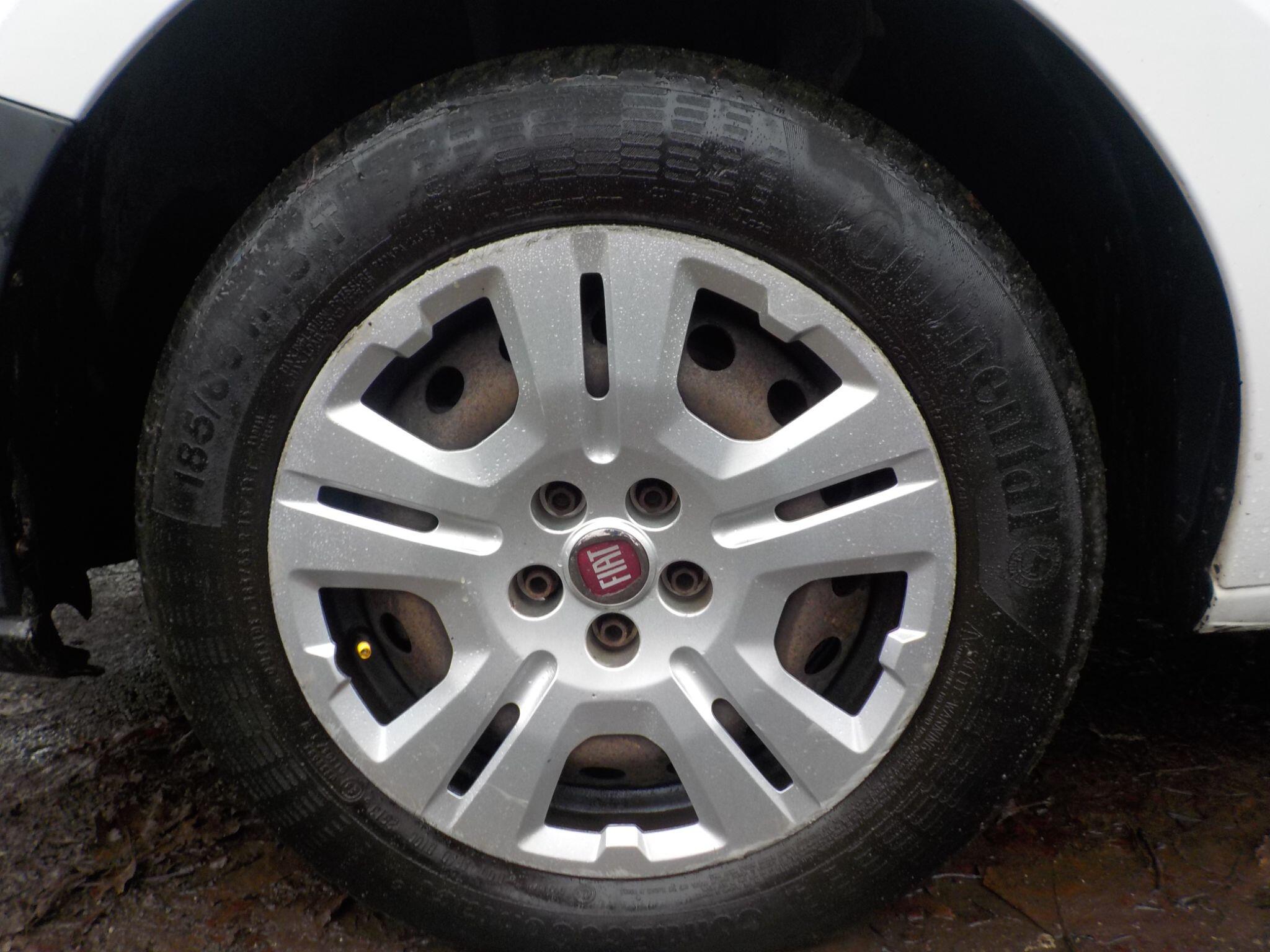 Fiat Doblo 1.3 JTD MultiJet 16v L1 H1 4dr