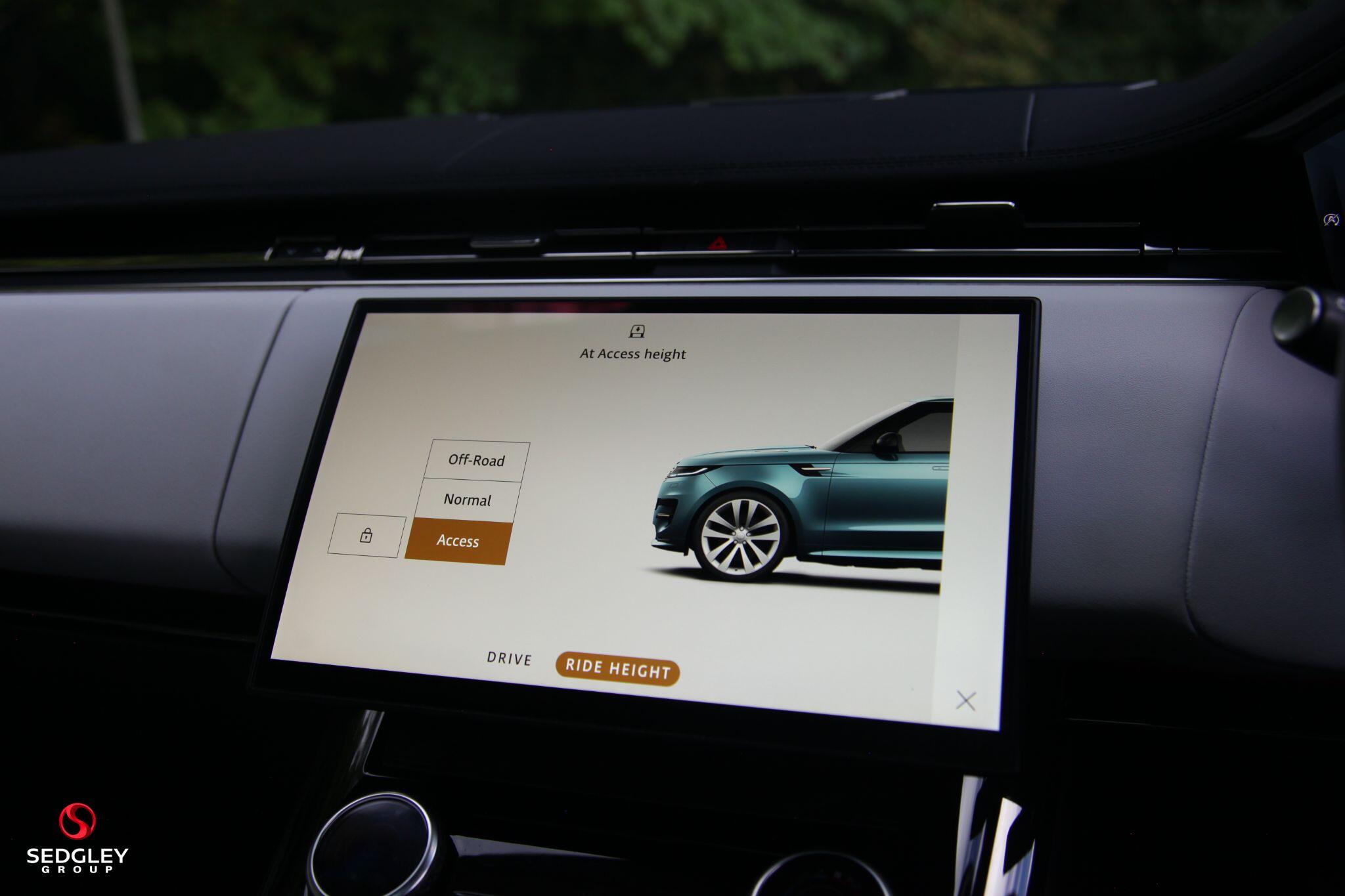 Land Rover Range Rover Sport view 28