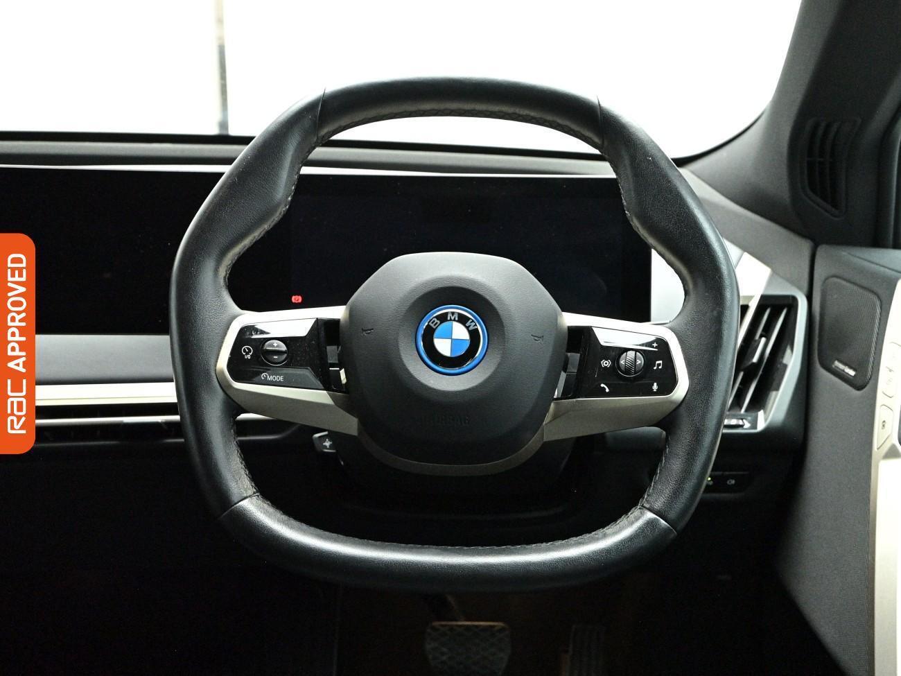 BMW Ix view 10