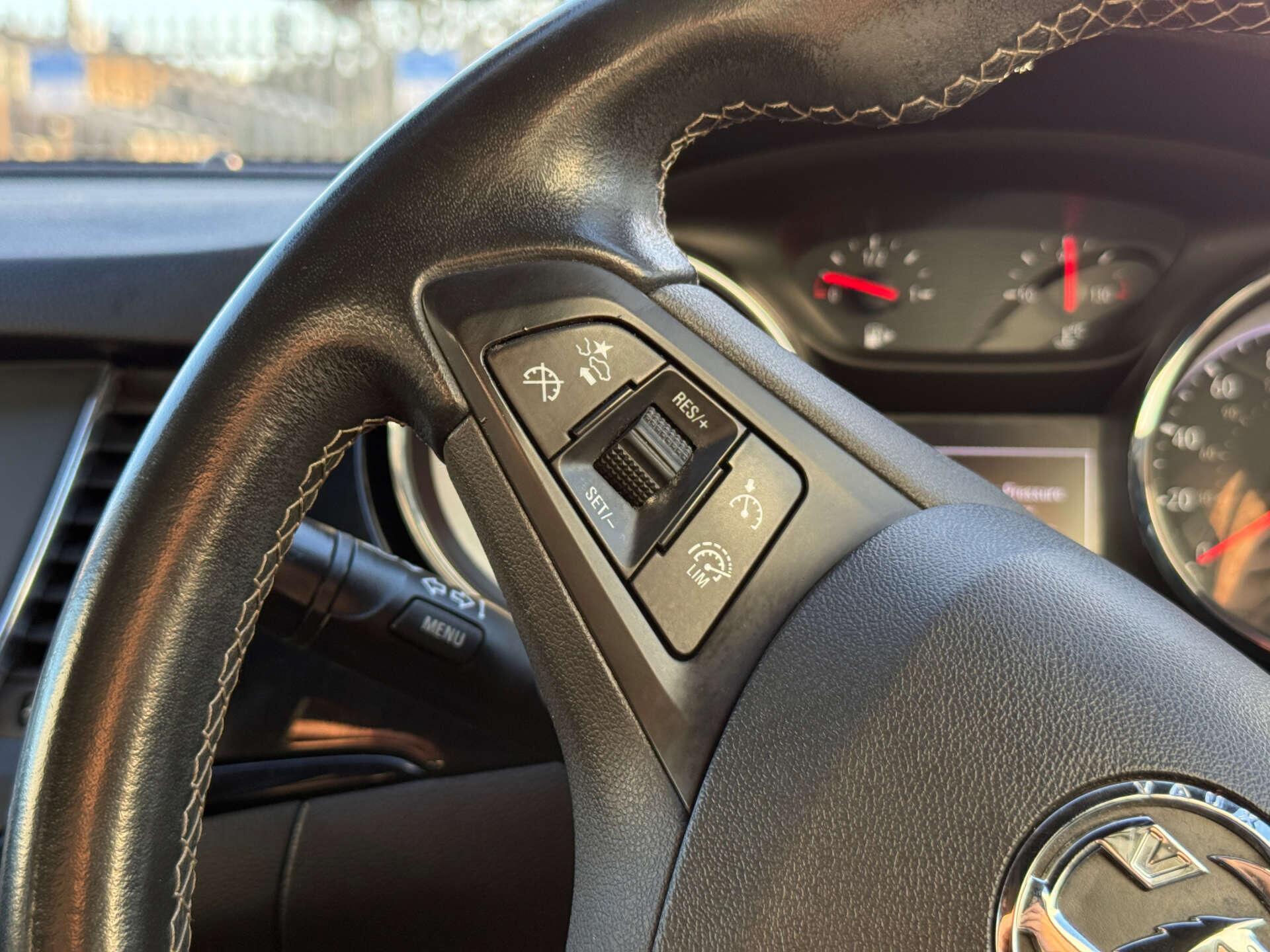 Vauxhall Astra view 49