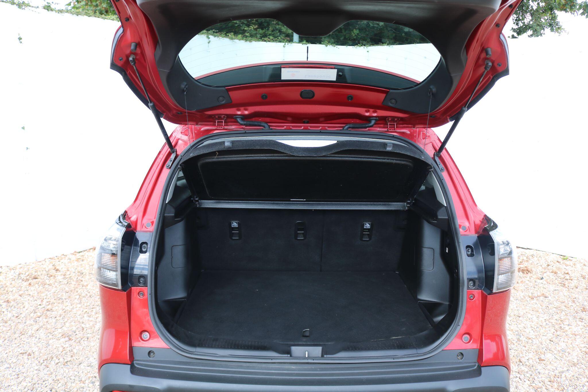 Suzuki S-Cross view 25