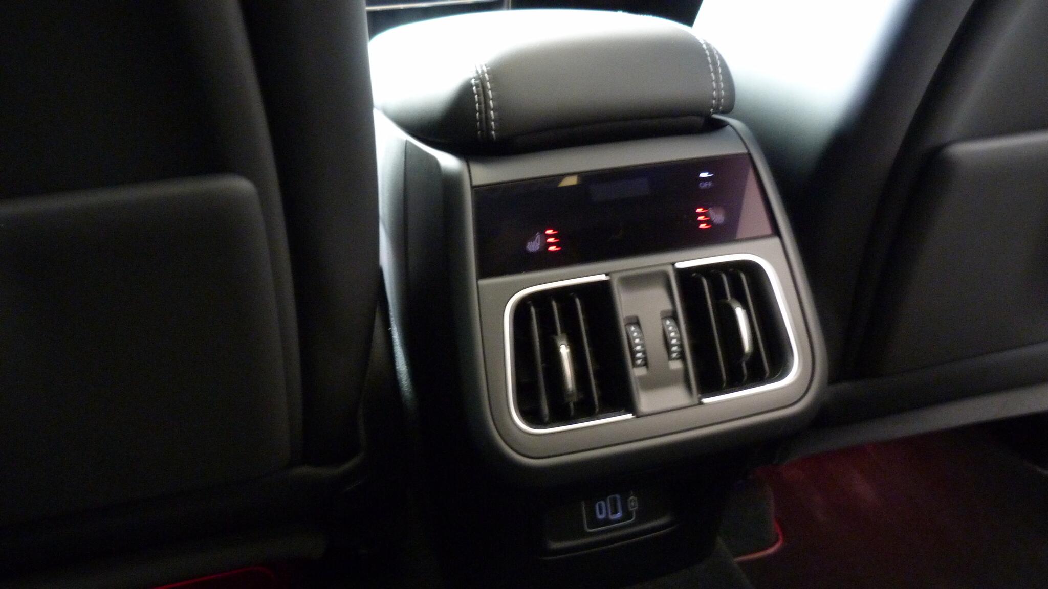 Maserati Grecale view 35