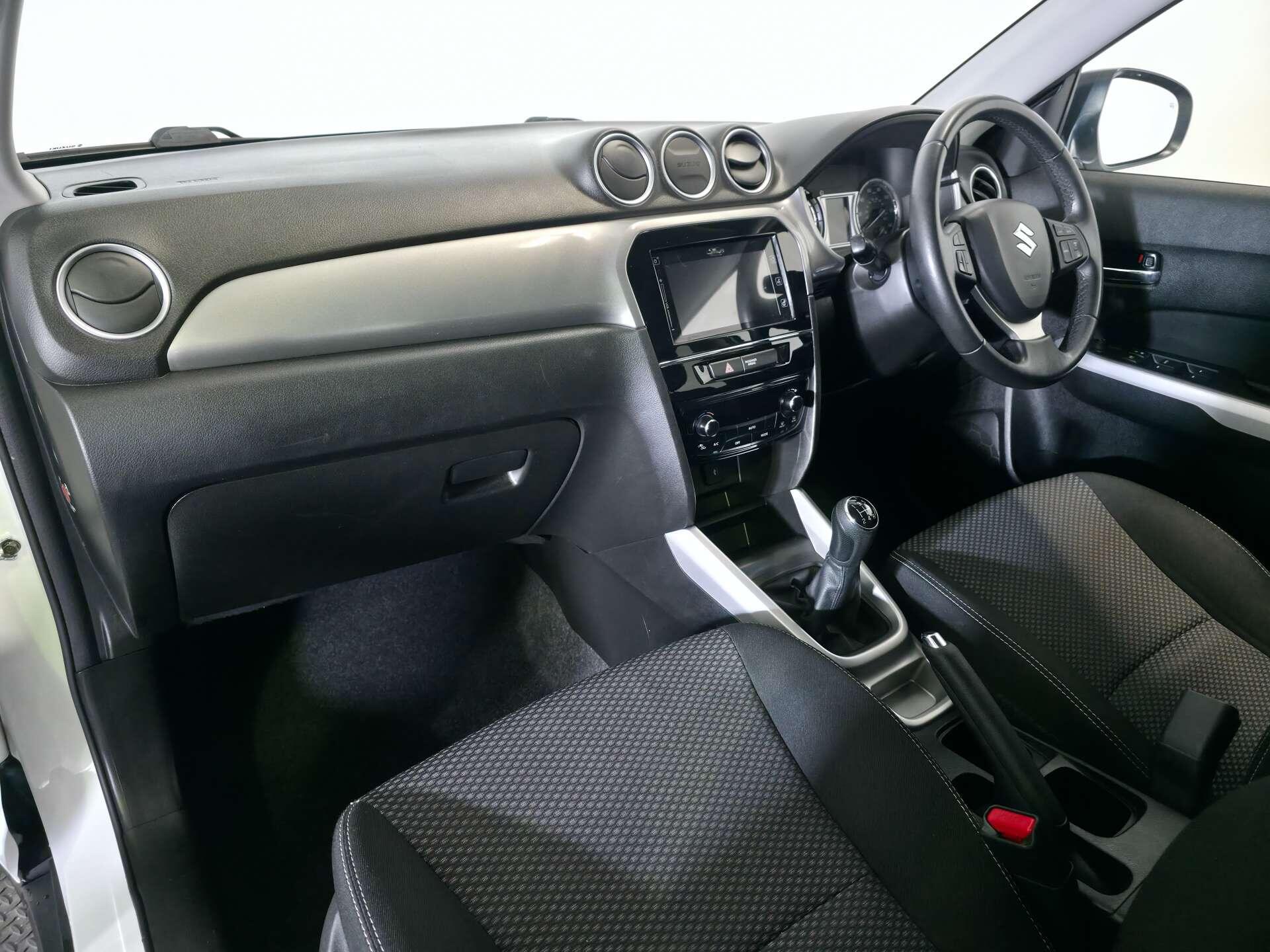 Suzuki Vitara view 58
