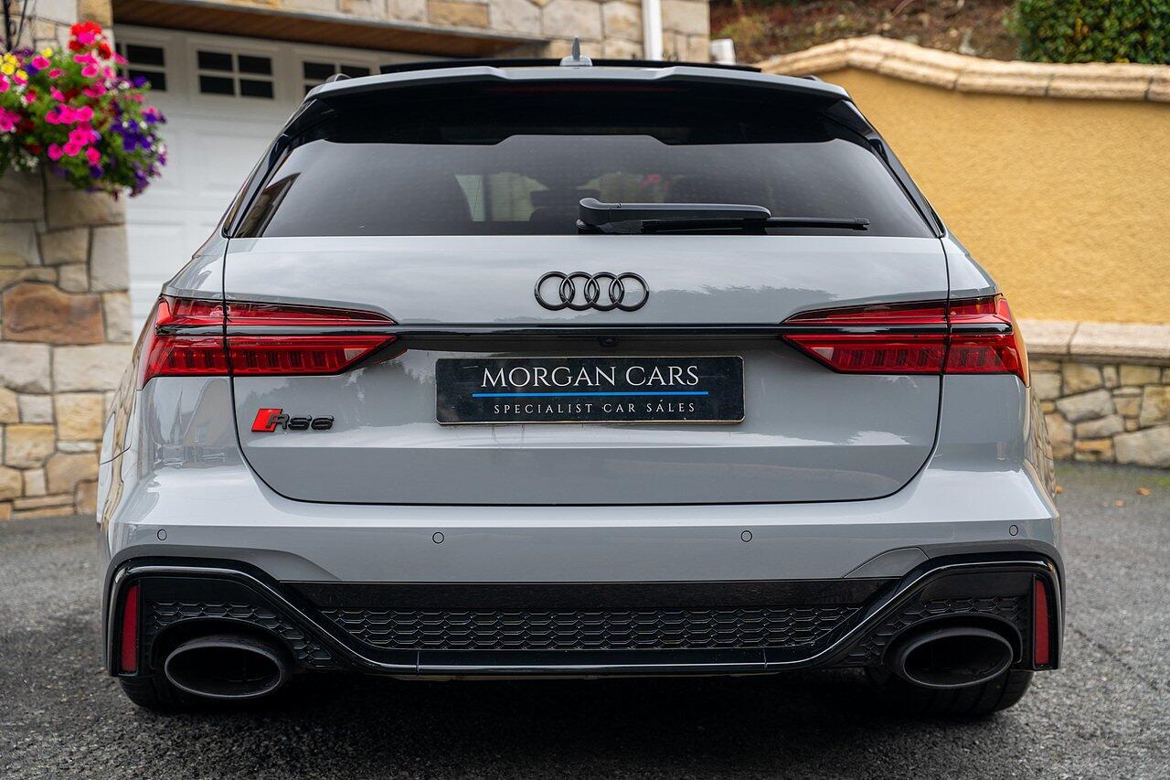 Audi RS6 view 13