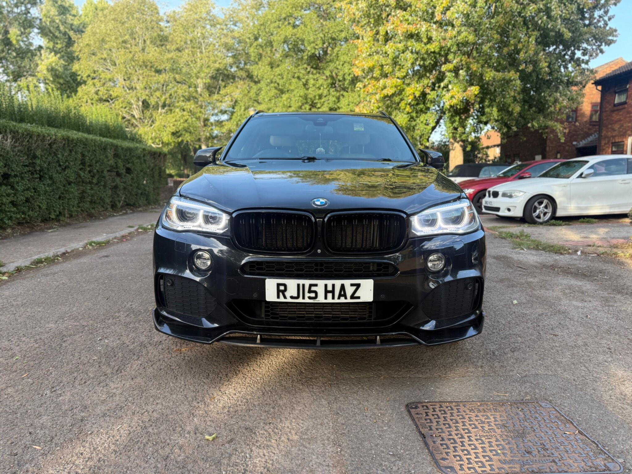 BMW X5 view 2